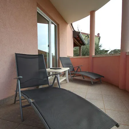 Appartement Modernes Und Helles Mit Waschmaschine, Liegen, Grill, Wifi *